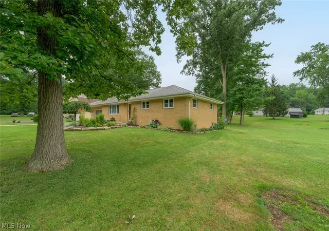 4th image of 5085 E Rockwell Rd, Austintown, OH 44515 | MLS# 5226346