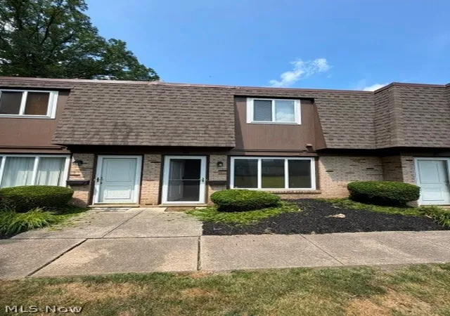 Photo 1 of Condo for sale at 6400 Center St #88, Mentor, OH 44060 | MLS# 5226244 | Listing updated on 2026-08-28