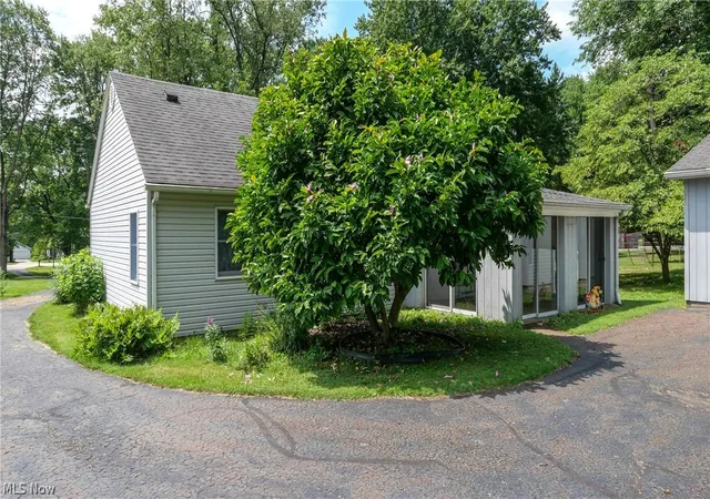 Photo 3 of Single family home for sale at 603 East Ave, Tallmadge, OH 44278 | MLS# 5224863 | Listing updated on 2026-07-30