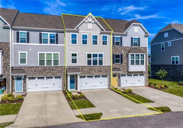 Photo 1 of Sale Pending at 1377 Chateau Pl, Avon, OH 44011 | MLS# 5225095 | Listing updated on 2026-08-10
