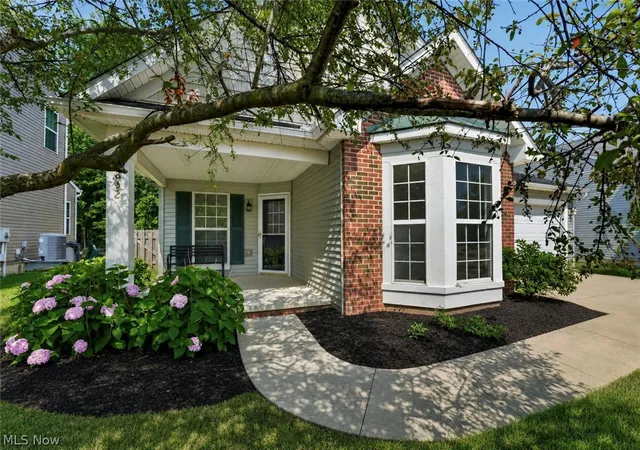 Homes for sale in North Ridgeville, OH | 8832 Wheaton Pl, North Ridgeville, OH 44039 | MLS# 5226164