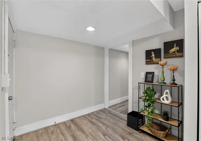 2nd image of 2476 Derbyshire Rd #8, Cleveland Heights, OH 44106 | MLS# 5226633