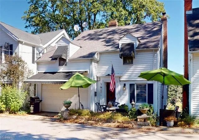 3rd image of 19334 Frazier Dr, Rocky River, OH 44116 | MLS# 5226462