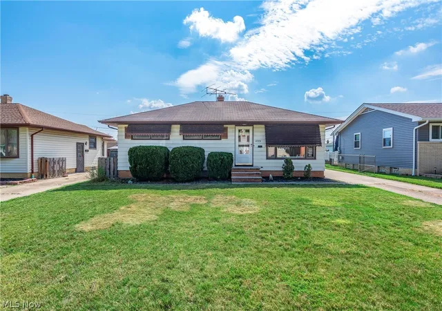 Homes for sale in Brooklyn, OH | 4579 Memphis Villas S, Brooklyn, OH 44144 | MLS# 5226282