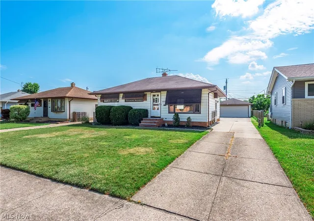 Homes for sale in Brooklyn, OH | 4579 Memphis Villas S, Brooklyn, OH 44144 | MLS# 5226282