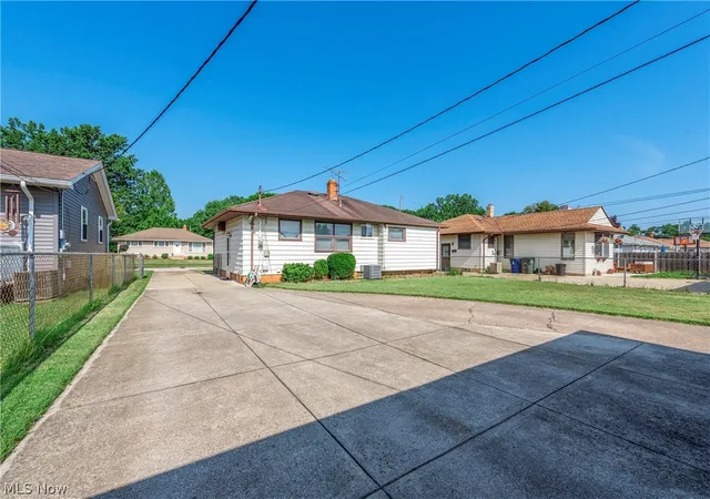 Homes for sale in Brooklyn, OH | 4579 Memphis Villas S, Brooklyn, OH 44144 | MLS# 5226282