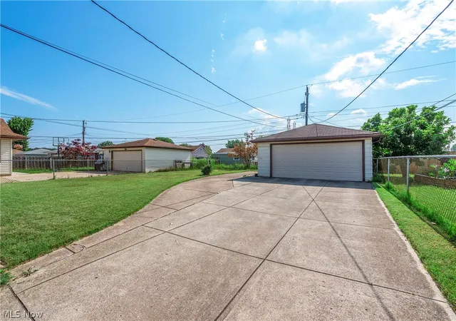 Homes for sale in Brooklyn, OH | 4579 Memphis Villas S, Brooklyn, OH 44144 | MLS# 5226282