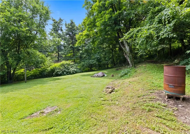 Photo 3 of Single family home for sale at 210 Arnell Ln, Steubenville, OH 43952 | MLS# 5226608 | Listing updated on 2026-09-28