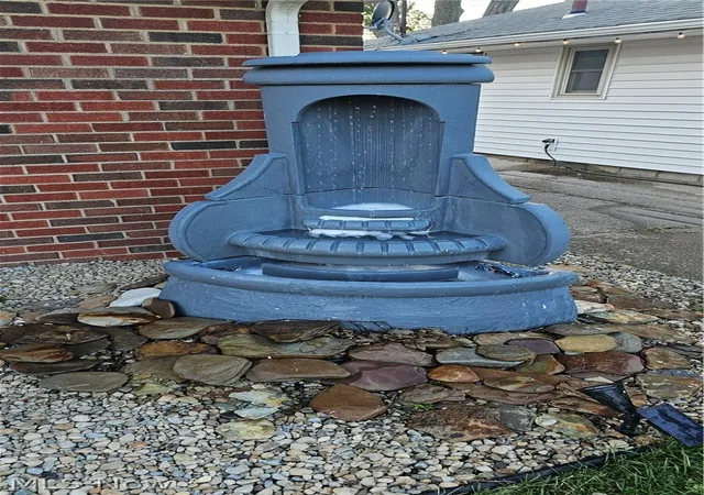 2nd image of 284 Thelma Dr, Sheffield Lake, OH 44054 | MLS# 5226468