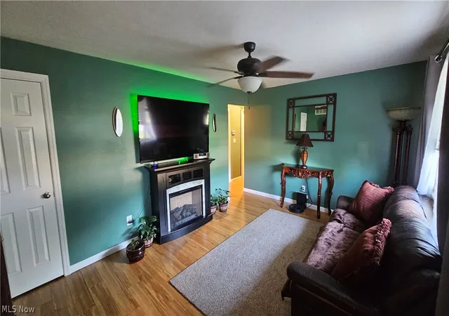 4th image of 284 Thelma Dr, Sheffield Lake, OH 44054 | MLS# 5226468