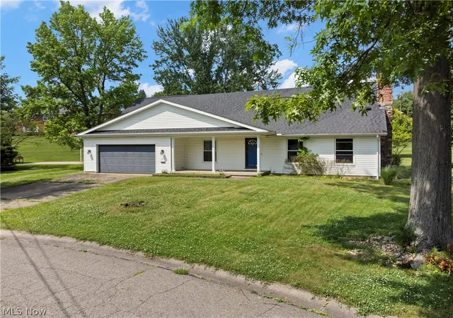 2nd image of 253 Harbel Dr, Saint Clairsville, OH 43950 | MLS# 5225052