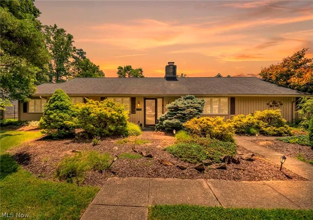2nd image of 18389 Falling Water Rd, Strongsville, OH 44136 | MLS# 5226551