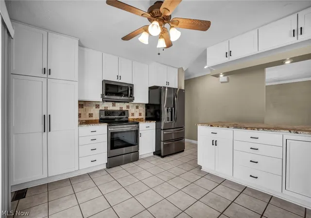 5th image of 18389 Falling Water Rd, Strongsville, OH 44136 | MLS# 5226551