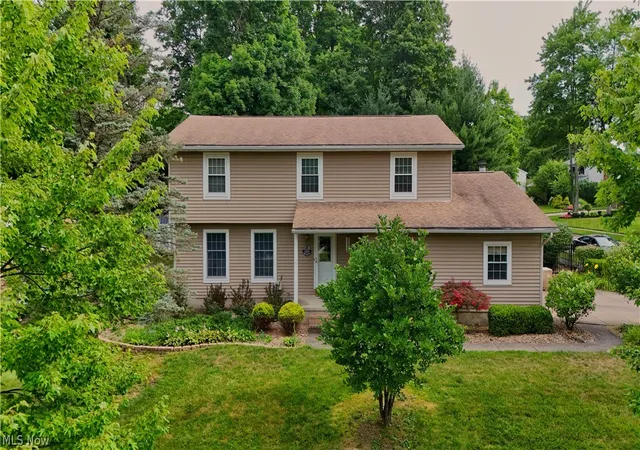 1st image of 1660 Squaw Creek Dr, Girard, OH 44420 | MLS# 5226434