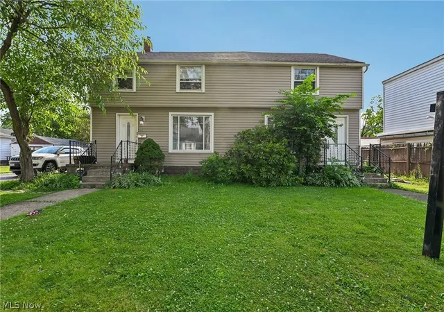 Listing Photo 1 - Condo for sale in building located at 116 Lafayette Ave, Niles, OH 44446