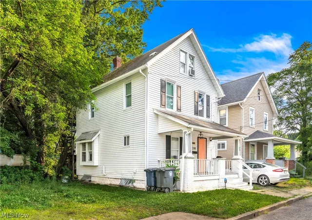 Photo 1 of Single family home for sale at 298 Sumner Ct, Akron, OH 44311 | MLS# 5226713 | Listing updated on 2026-07-11