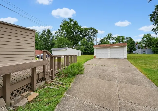 4th image of 2345 Charney Rd, University Heights, OH 44118 | MLS# 5226448