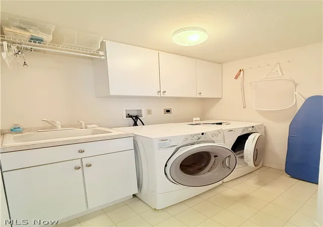 3rd image of 4084 Saint Andrews Ct, Canfield, OH 44406