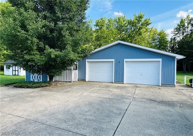 4th image of 1094 Portage Easterly Rd, Cortland, OH 44410 | MLS# 5223079