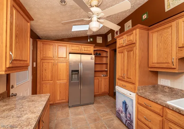 Photo 4 of Sale Pending at 8812 Beech Ave, Cleveland, OH 44144 | MLS# 5223672 | Listing updated on 2026-08-21