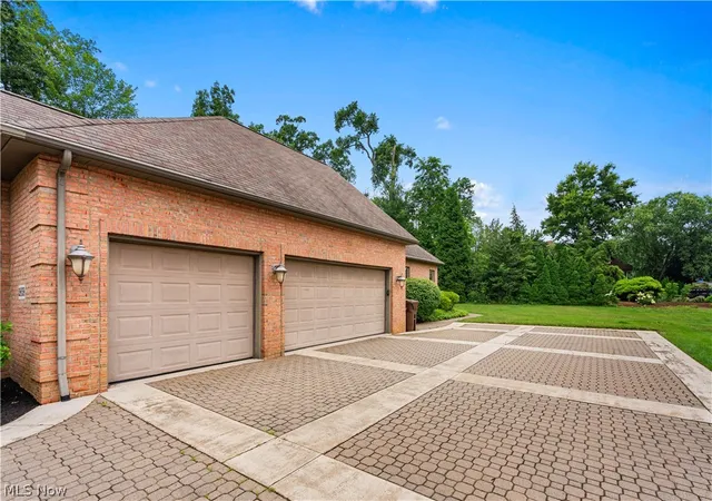 2nd image of 2859 Daisybrook St Nw, North Canton, OH 44720 | MLS# 5226705