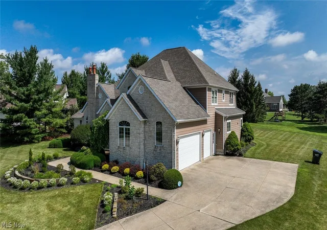 Photo 5 of Single family home for sale at 4375 Lakeview Glen Dr, Medina, OH 44256 | MLS# 5226766 | Listing updated on 2026-07-11