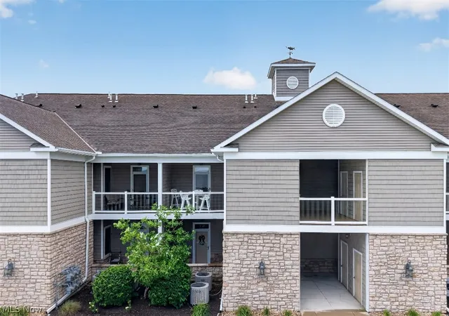 Photo 2 of Sale Pending at 3191 N Beach Towne Ct, Port Clinton, OH 43452 | MLS# 5226714 | Listing updated on 2026-08-01