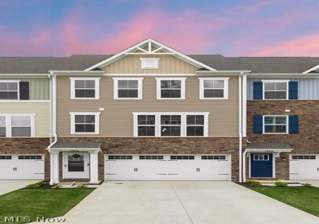 Homes for sale in Avon, OH | 1422 Chateau Pl, Avon, OH 44011 | MLS# 5226782