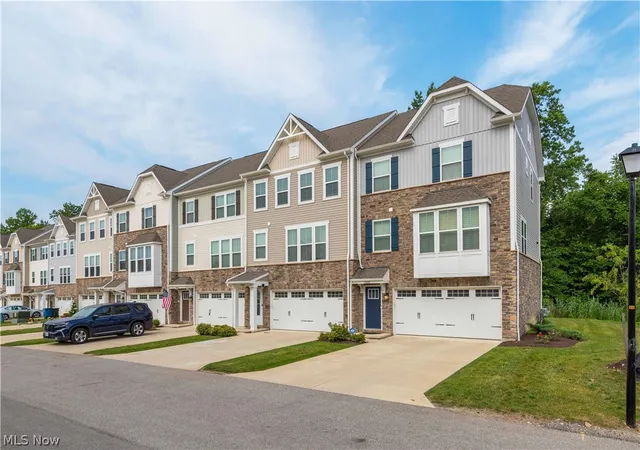 Homes for sale in Avon, OH | 1422 Chateau Pl, Avon, OH 44011 | MLS# 5226782