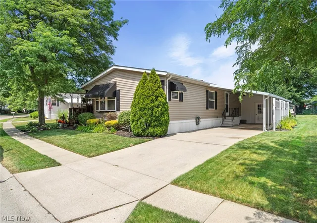 Photo 1 of Sale Pending at 64 Periwinkle Dr, Olmsted Twp, OH 44138 | MLS# 5225682 | Listing updated on 2026-08-14