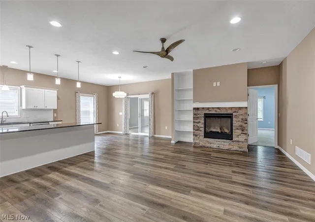 Photo 3 of Sale Pending at 38155 Highgate Blf Ln, Willoughby, OH 44094 | MLS# 5226801 | Listing updated on 2026-08-24
