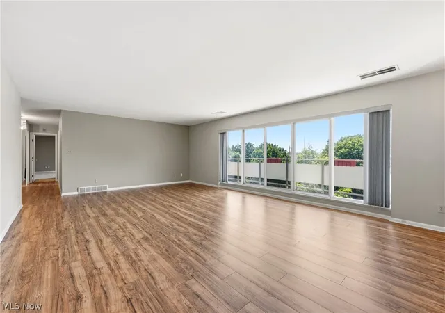 2nd image of 2202 Acacia Park Dr #2616, Lyndhurst, OH 44124 | MLS# 5226273