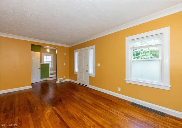 Photo 4 of Single family home for sale at 18526 Scottsdale Blvd, Shaker Heights, OH 44122 | MLS# 5226640 | Listing updated on 2026-08-27