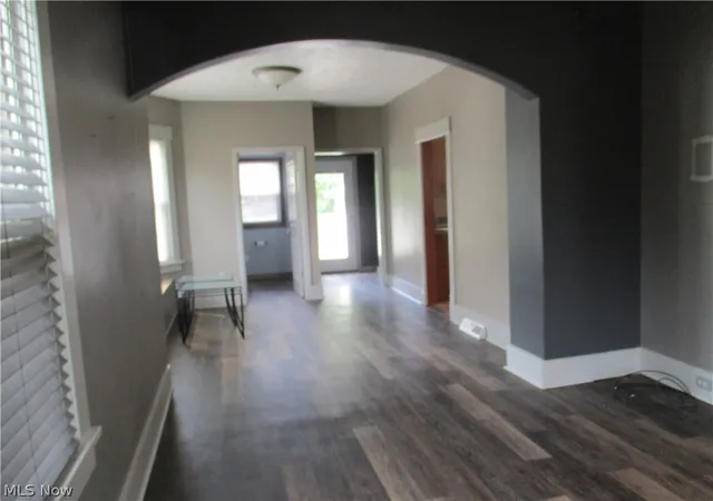 3rd image of 326 E Wilson Ave, Girard, OH 44420 | MLS# 5226824