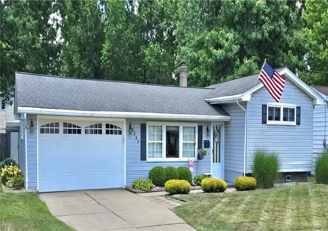 1st image of 4320 Wedgewood Dr, Austintown, OH 44511 | MLS# 5224654