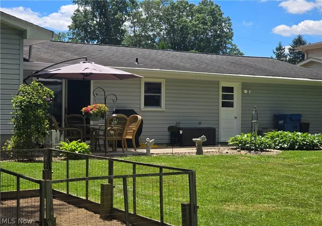 4th image of 4320 Wedgewood Dr, Austintown, OH 44511 | MLS# 5224654