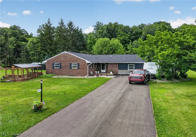 2nd image of 6784 Grandview Dr, Andover, OH 44003 | MLS# 5226834