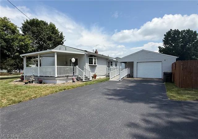 4th image of 1701 Lynn Mar Ave, Poland, OH 44514 | MLS# 5226392