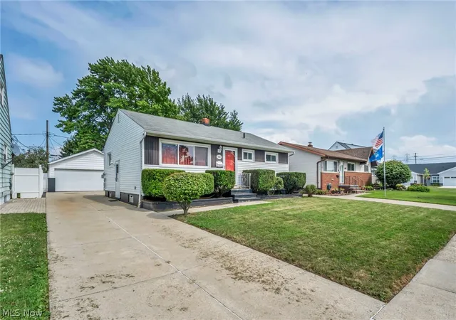 4th image of 5763 Somerdale Ave, Brook Park, OH 44142 | MLS# 5226784