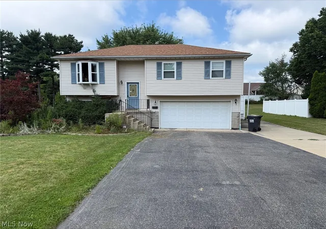 1st image of 84 Howard St, Austintown, OH 44515 | MLS# 5226876