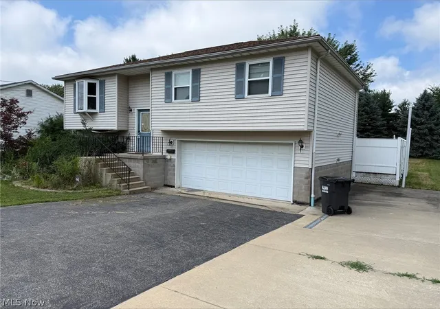 3rd image of 84 Howard St, Austintown, OH 44515 | MLS# 5226876