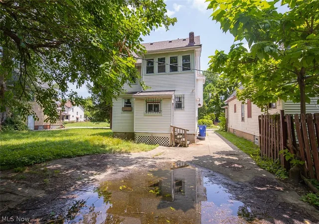 35th image of 374 E 124th St, Cleveland, OH 44108 | MLS# 5226881