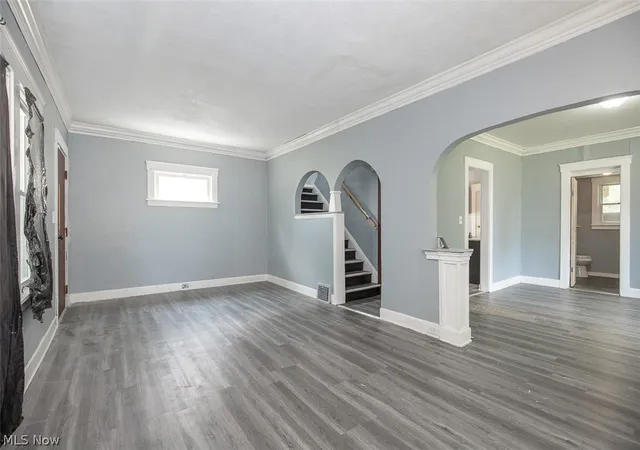 5th image of 374 E 124Th St, Cleveland, OH 44108 | MLS# 5226881