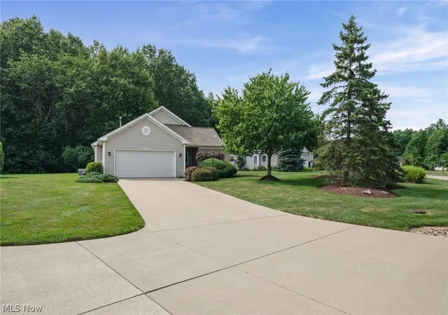 Homes for sale in Avon, OH | 4250 Reserve Wy, Avon, OH 44011 | MLS# 5226286