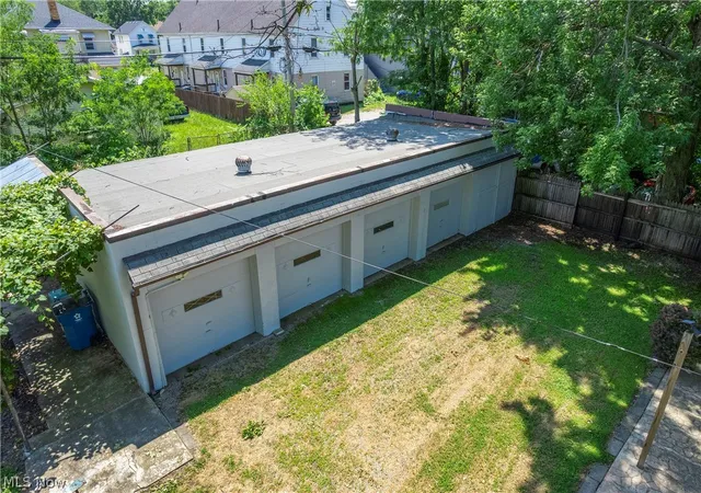 Photo 3 of Single family home for sale at 2124 E 28th Street, Lorain, OH 44055 | MLS# 5225977 | Listing updated on 2026-09-28