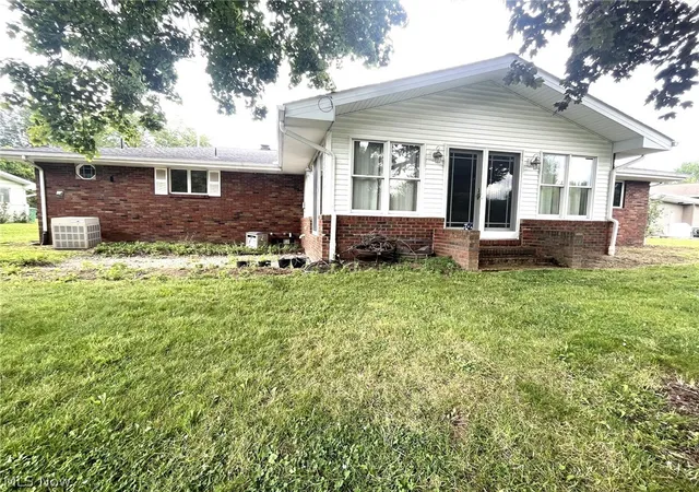 2nd image of 4423 Barrington Dr, Youngstown, OH 44515 | MLS# 5226899