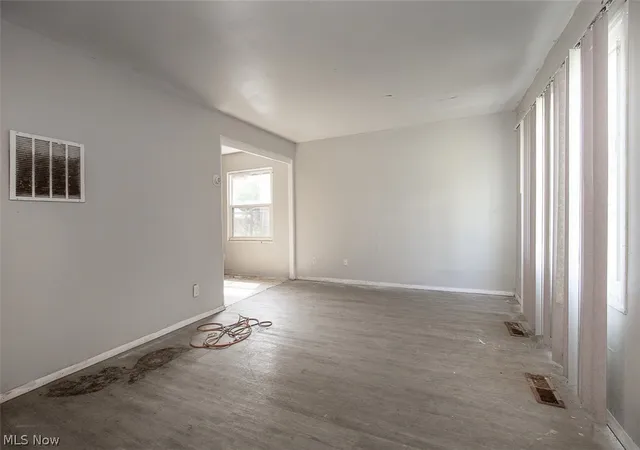 5th image of 19414 Longbrook Rd, Cleveland, OH 44128 | MLS# 5221141