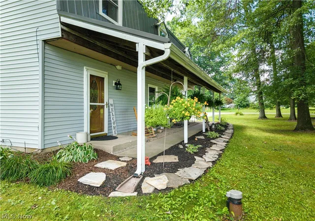 2nd image of 5504 Donner Dr, New Franklin, OH 44216 | MLS# 5226912