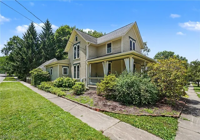 Homes for sale in Kent, OH | 236 E Williams St, Kent, OH 44240 | MLS# 5226871