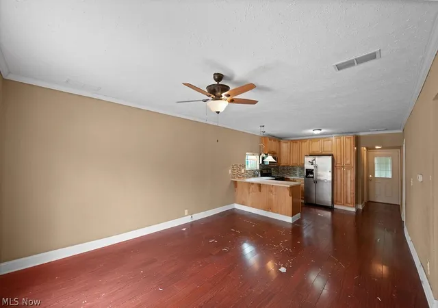 3rd image of 909 Camden Ave, Parkersburg, WV 26101 | MLS# 5226864
